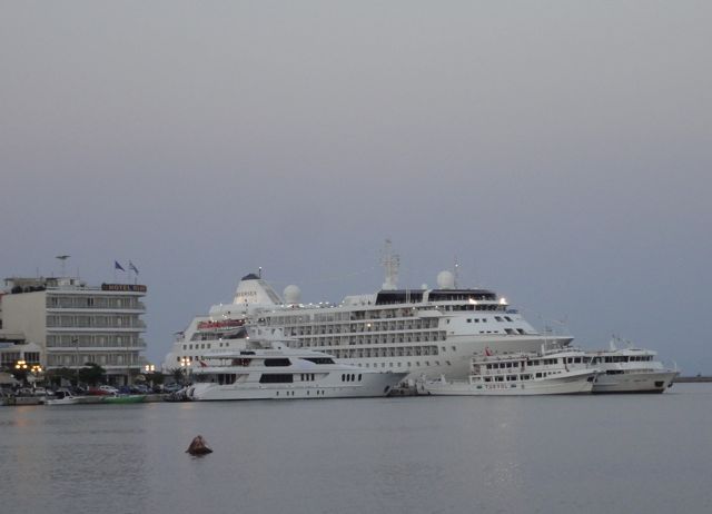 Cruise ships, Mytilini