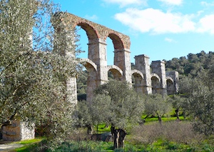 Roman Aquaduct of Moria