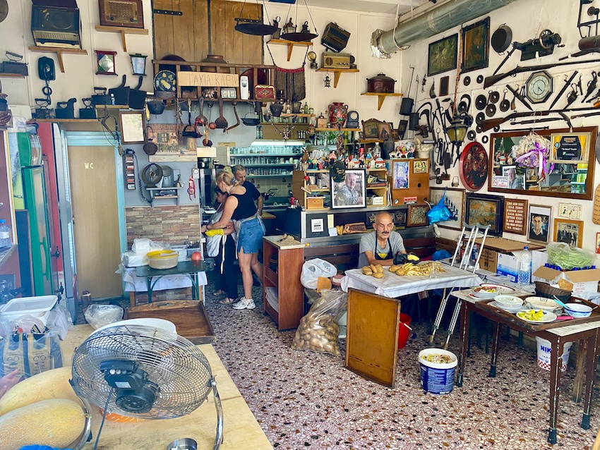 Kafeneion Stavri, Agiassos