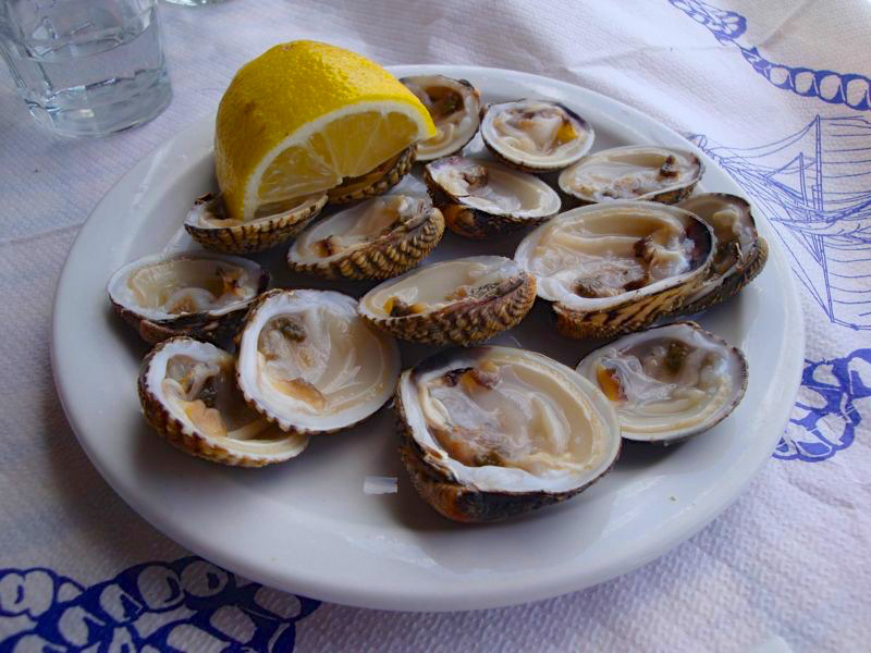 Lesvos food, clams