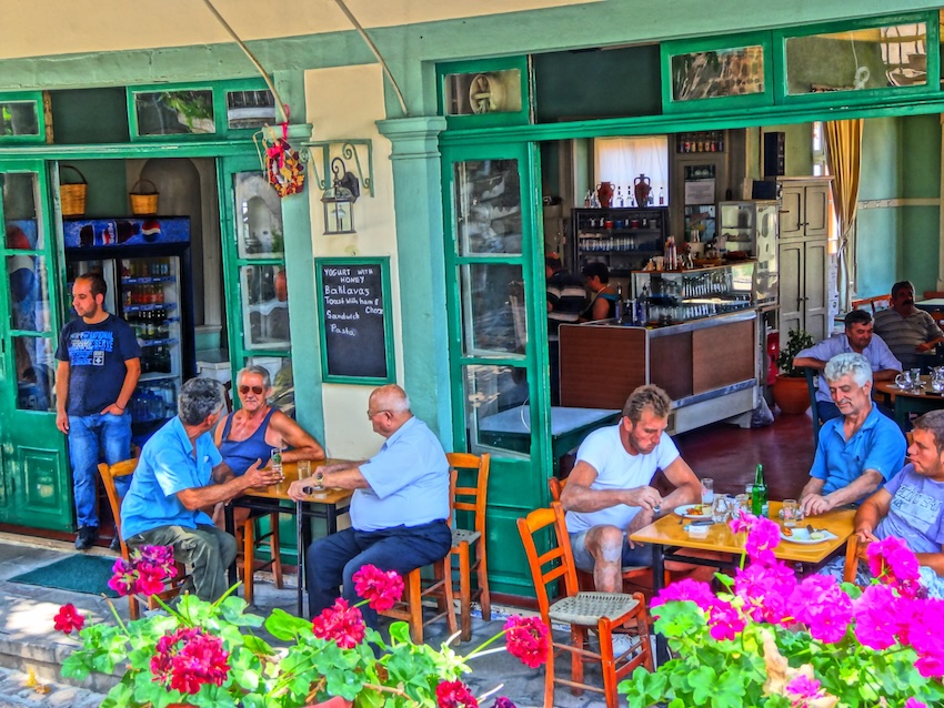Kafeneion in Vatousa, Lesvos